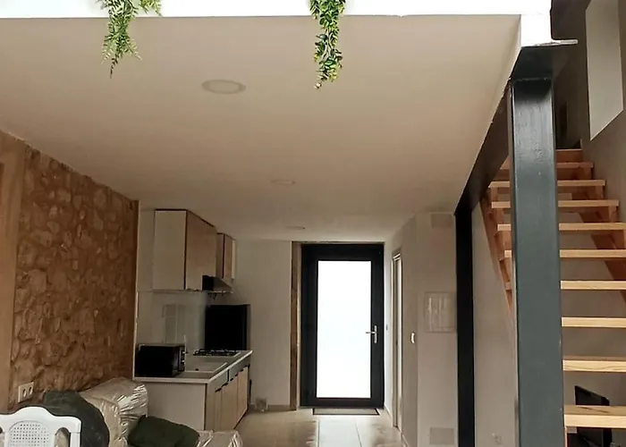 Apartment O Cabanel *